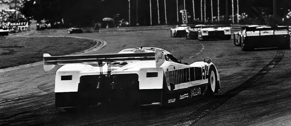 XJR-6 number 52 on the Norisring street circuit