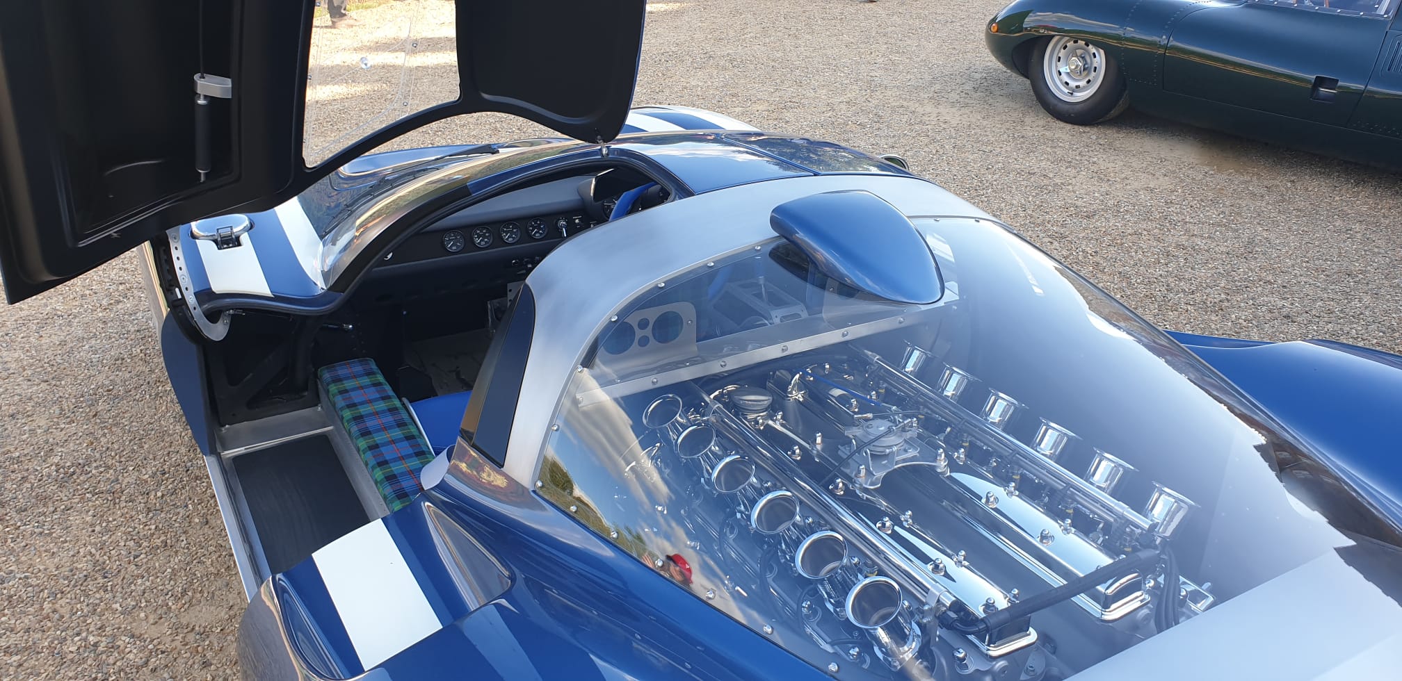 The LM69 V12 and its carburettors
