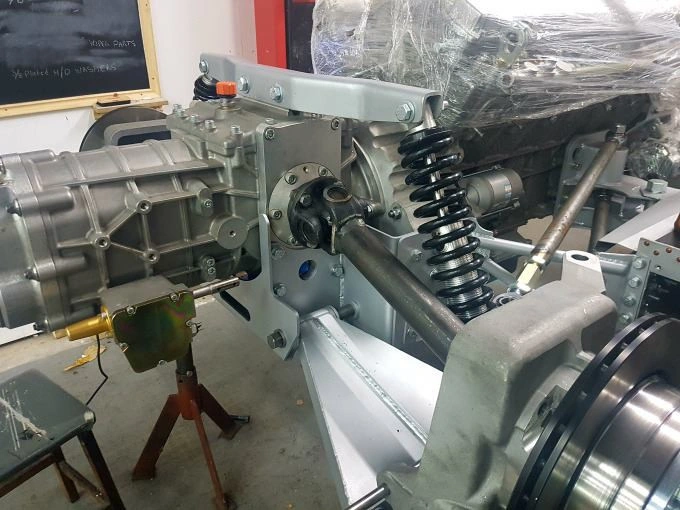 XJ13, Building The Legend, Neville Swales, Jaguar, Jaguar XJ13, Bellhousing
